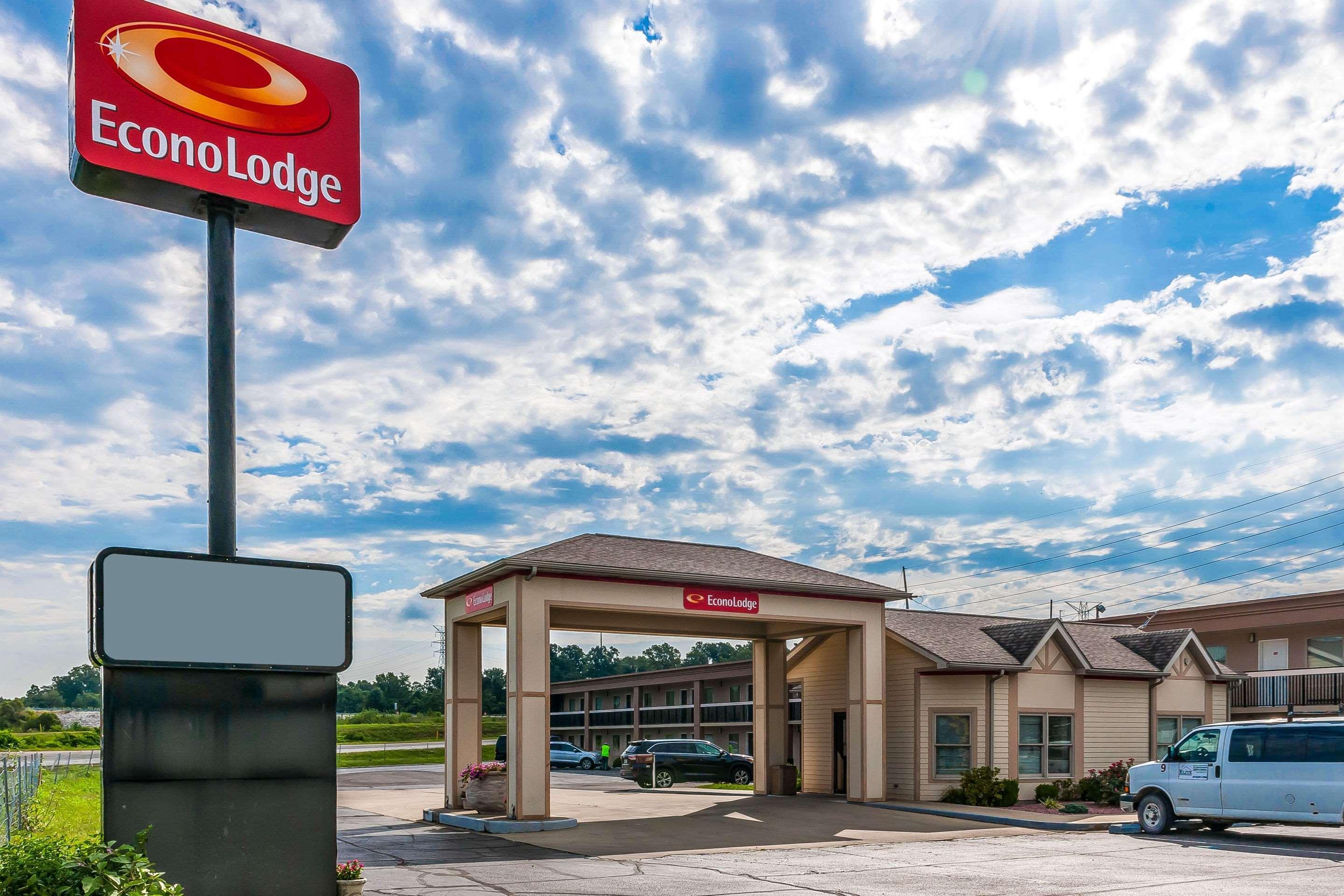Econo Lodge Vincennes Exterior photo